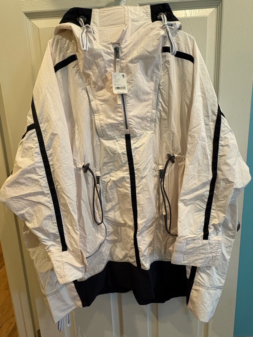 NWT Size M/L Free People FP Movement Peace Out Backpack Parachute Parka Jacket